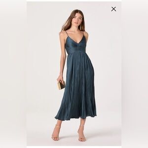 ASTR the Label - Elegant Teal Pleated Dress size medium